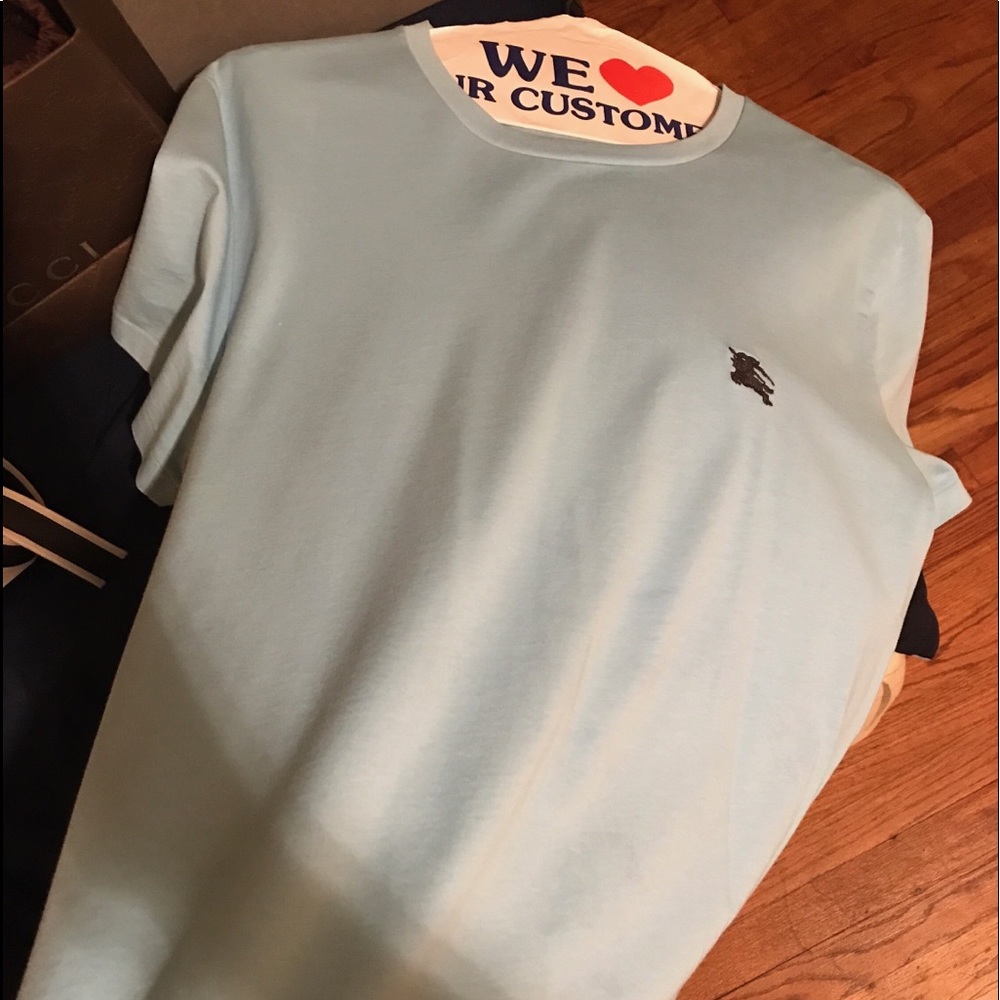 Burberry t-shirt